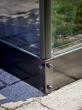 Fundering Qube 68, zwart gecoat