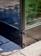Fundering Qube 816, zwart gecoat