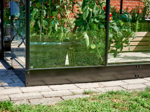 Fundering Qube 816, zwart gecoat